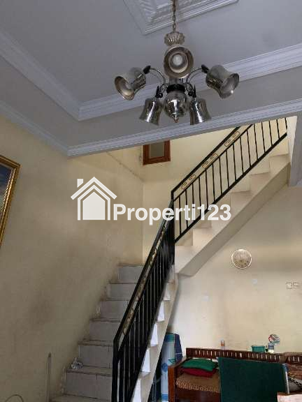 Dijual Cepat Rumah 2 Lantai Lokasi Kebon Jeruk, Jakarta Barat - 5