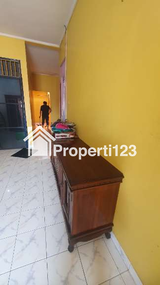 Dijual Rumah 2Lt Luas 6x15m Semi Furnished di Metland Cakung - 5