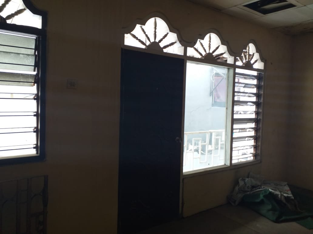 Dijual Rumah Sangat Murah Strategis Cocok untuk Usaha di Jakarta Barat perbatasan dgn Jakarta Pusat - 7