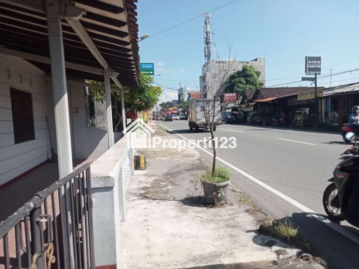 Di jual rumah strategis pinggir jalan besar dikartosuro solo - 2