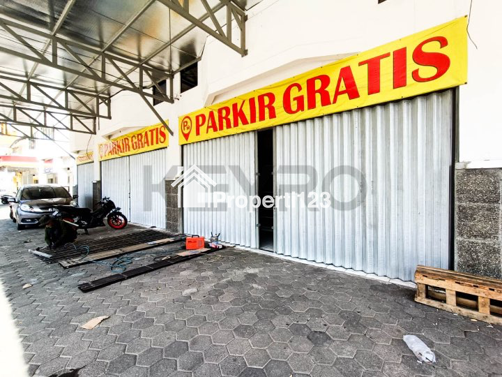 Sewa Ruko Rendeng 3 Lantai Parkir Luas di Batununggal – Lokasi Ramai - 2
