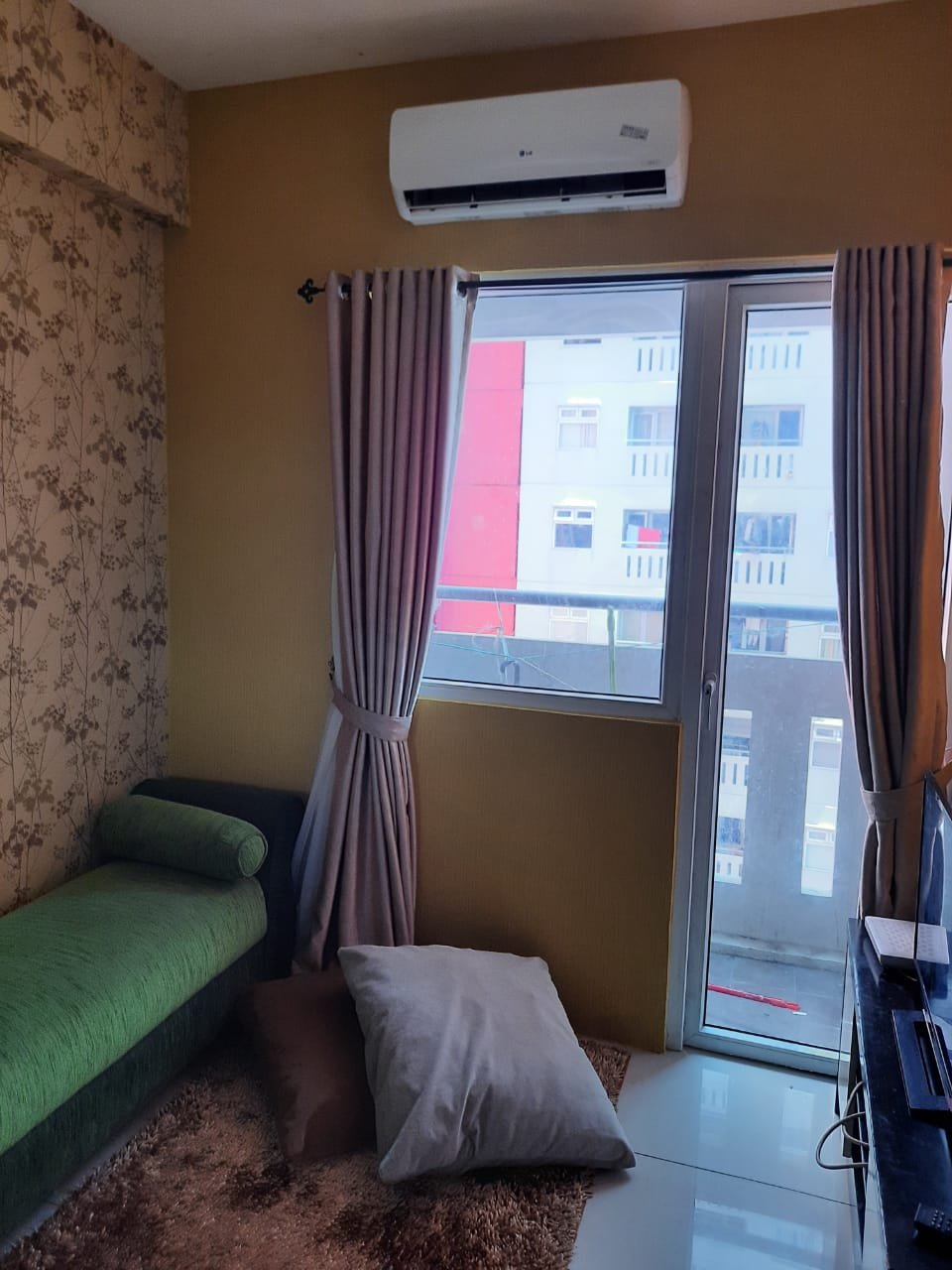 Disewa Apartemen Green Pramuka City ,Jakarta Pusat - 1