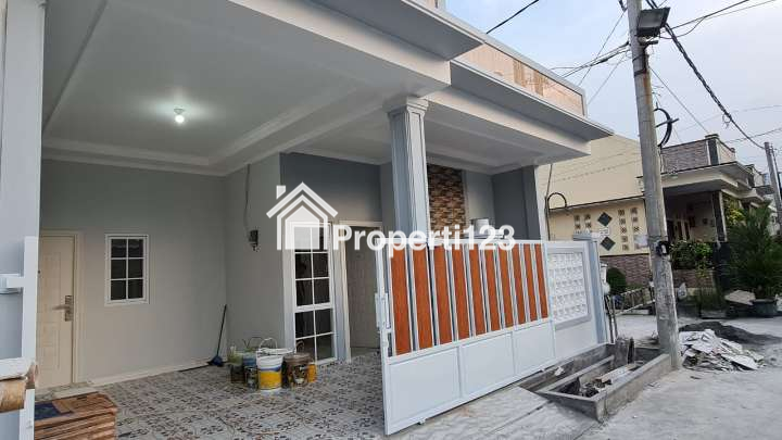 Rumah Murah Siap Huni Dekat Stasiun Bekasi WA  0823.1279.7387 - 2
