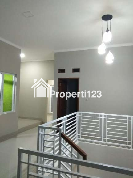 Rumah Tingkat Murah Di Perumnas 1 Bekasi WA  0823.1279.7387 - 4