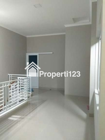 Rumah Tingkat Murah Di Perumnas 1 Bekasi WA  0823.1279.7387 - 5