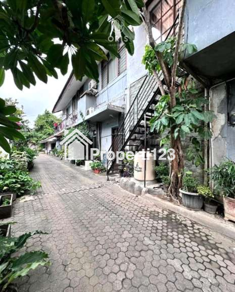 Rumah Cocok Untuk Kost Kantor Kafe Salemba Senen Jakarta Pusat - 2