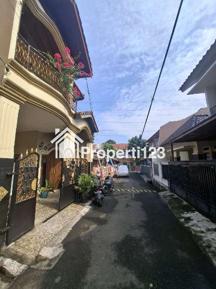 Rumah Secondary bebas banjir di Duren Sawit Jaktim - 3