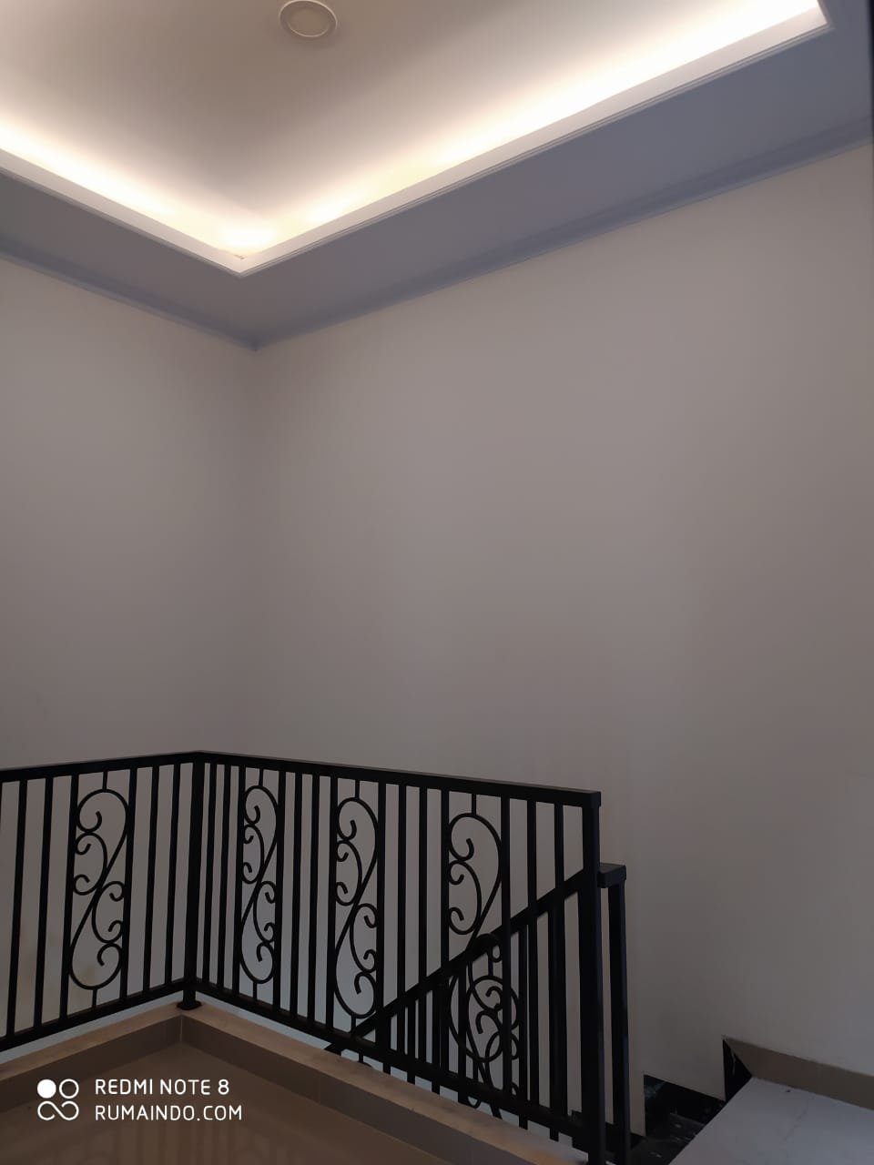 Dijual Rumah Non Cluster di Jln Cipedak Jagakarsa Jakarta Selatan - 3