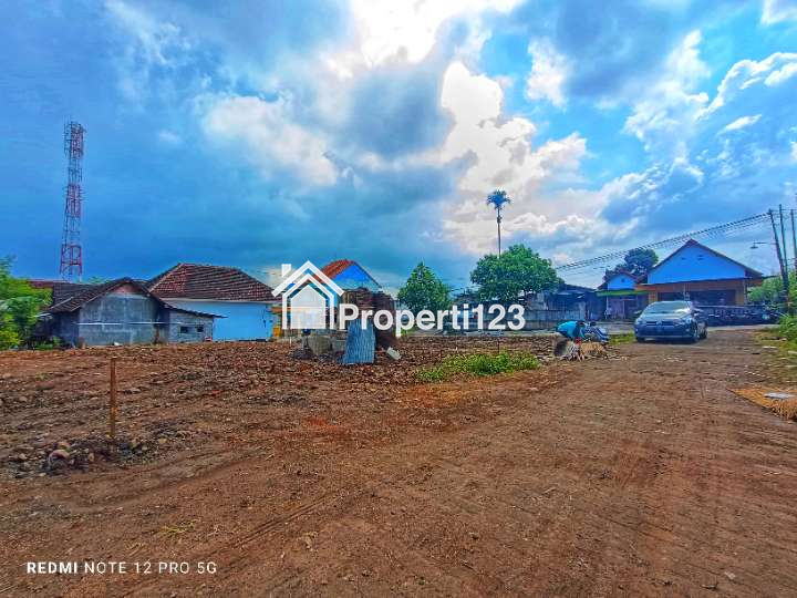 Tanah Pinggir Jalan Jatikerto - 4