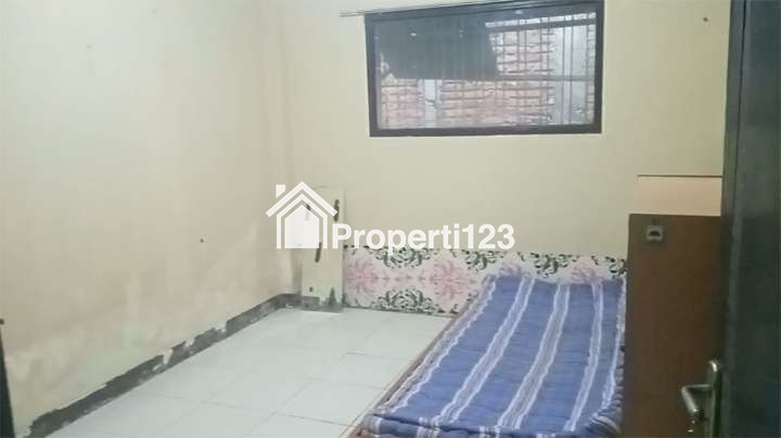 KOST 23 KAMAR PENUH TERISI DEKAT PERKANTORAN, SEKOLAH DAN PERTOKOAN DI SAYAP JL. JAKARTA BANDUNG HARGA DI BAWAH NJOP - 5