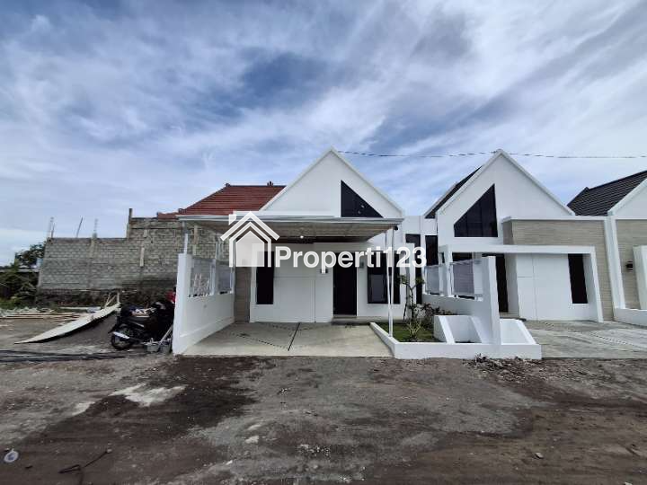 SISA 2 UNIT SCANDINAVIAN SIAP BANGUN 467 JUTA 45/75 UTARA CANDI PRAMBANAN - 2