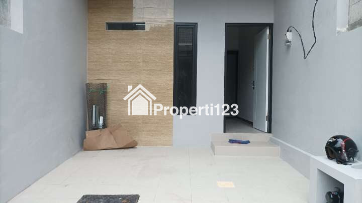 RUMAH MURAH BARU GRESS MINIMALIS MODERN SIAP HUNI Di Perumahan Gununganyar Emas Surabaya - 4