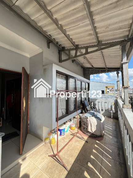 Rumah 2 Lantai Siap Huni di Taman Cibodas, Kota Tangerang - 2