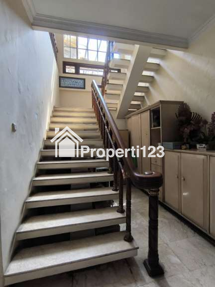 Rumah Luas Lokasi Strategis Cempaka Putih Tengah Jakarta Pusat - 11