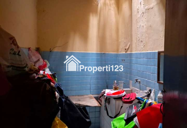 Rumah Tua Hitung Tanah Perumahan Pulo Gebang Permai Jakarta Timur - 8