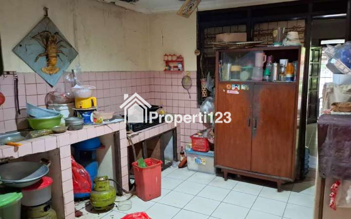Rumah Tua Hitung Tanah Perumahan Pulo Gebang Permai Jakarta Timur - 6