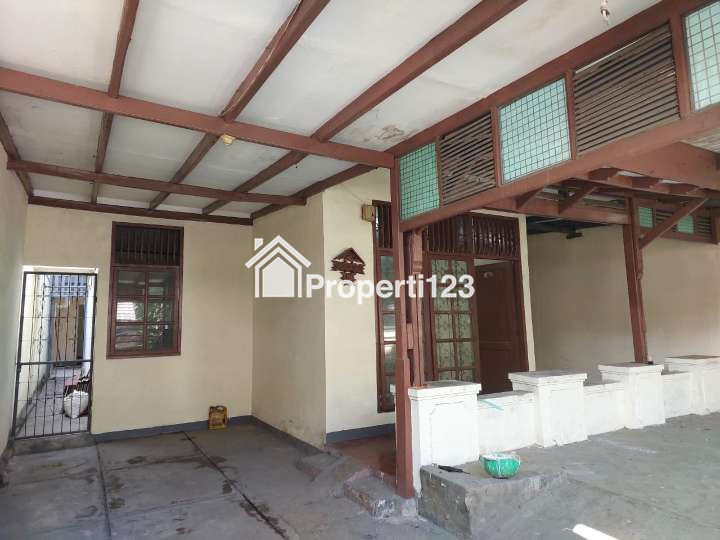 Dijual rumah lokasi Jl. Sriwijaya Raya no 7 perum 3 Karawaci Tangerang - 3