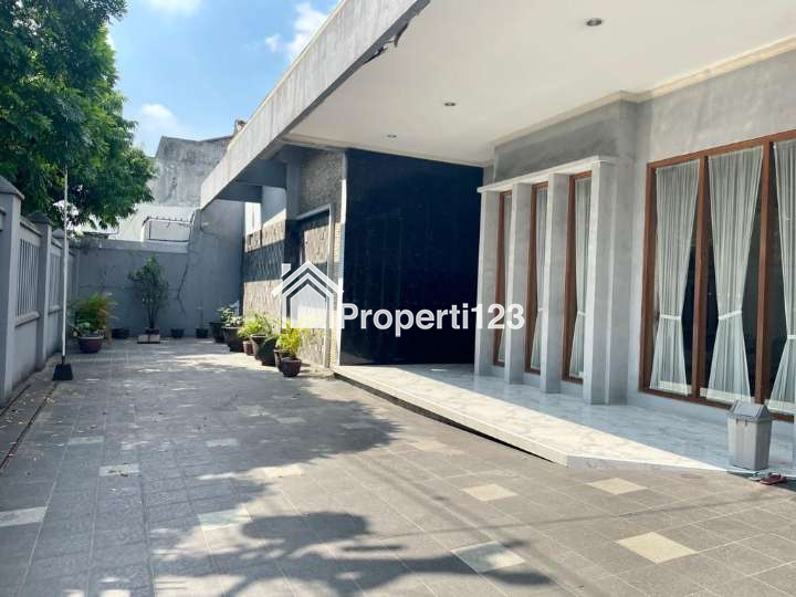Di jual rumah mewah di baron solo - 1