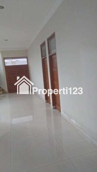 RUMAH MEWAH TANAH LUAS SUPER MURAH VIEW TAMAN DI SAYAP Jl. SUPRATMAN BANDUNG - 15