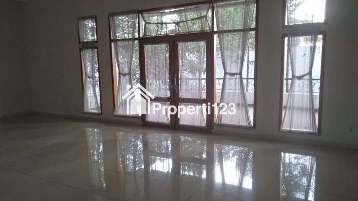 RUMAH MEWAH TANAH LUAS SUPER MURAH VIEW TAMAN DI SAYAP Jl. SUPRATMAN BANDUNG - 6