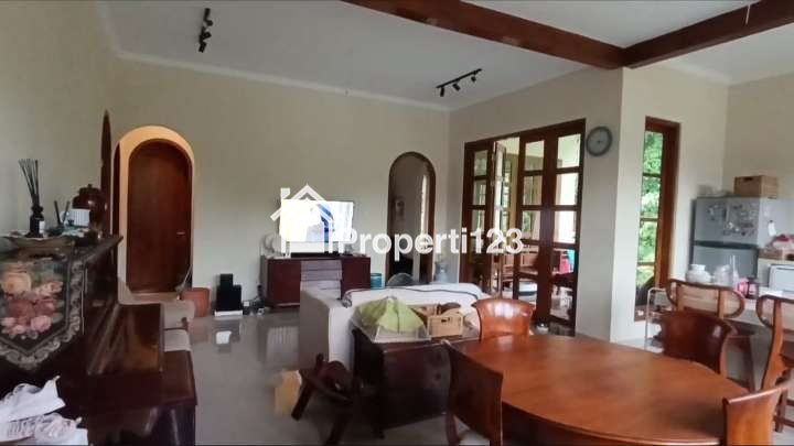 Rumah Cantik Siap Huni Lokasi Strategis 600 meter jalan raya - 3