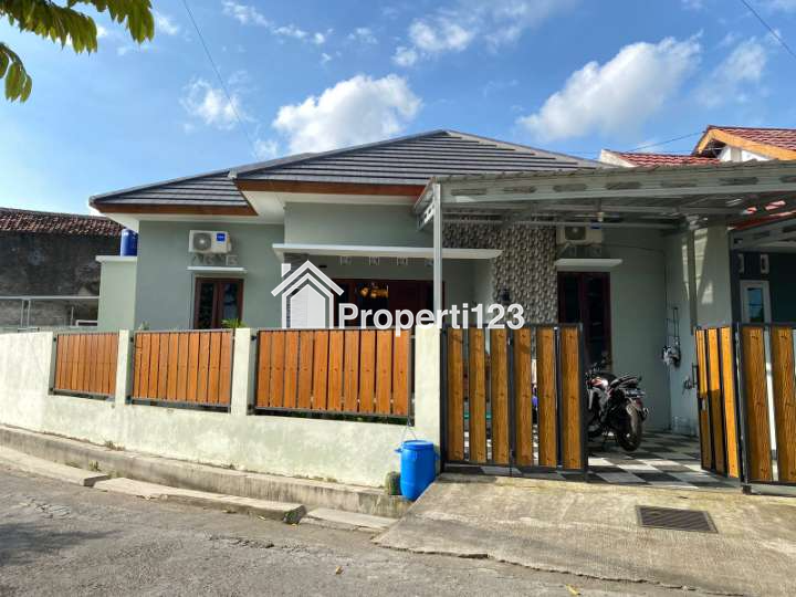 Jual Rumah Siap Huni Type Luas 80/124m2 di Berbah Sleman 7menit ke JEC Cuma 900 Juta Nego - 1