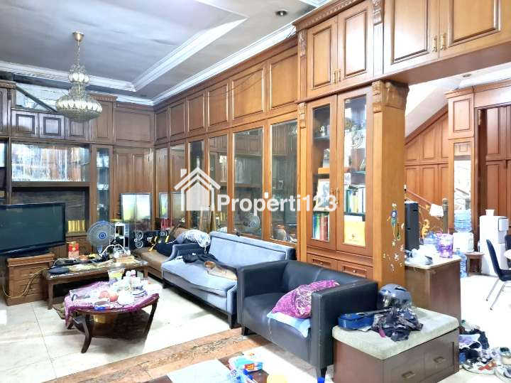 Rumah Luas Gudang Peluru Raya Kebon Baru Tebet Jakarta Selatan - 2
