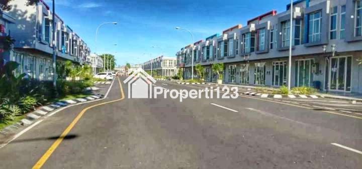 Disewakan Ruko GRAND PAKUWON VICTORIO 2 Lantai ,Surabaya Barat - 2