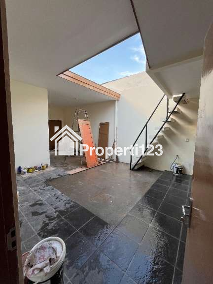 Di jual rumah di sumber banyuanyar solo - 4