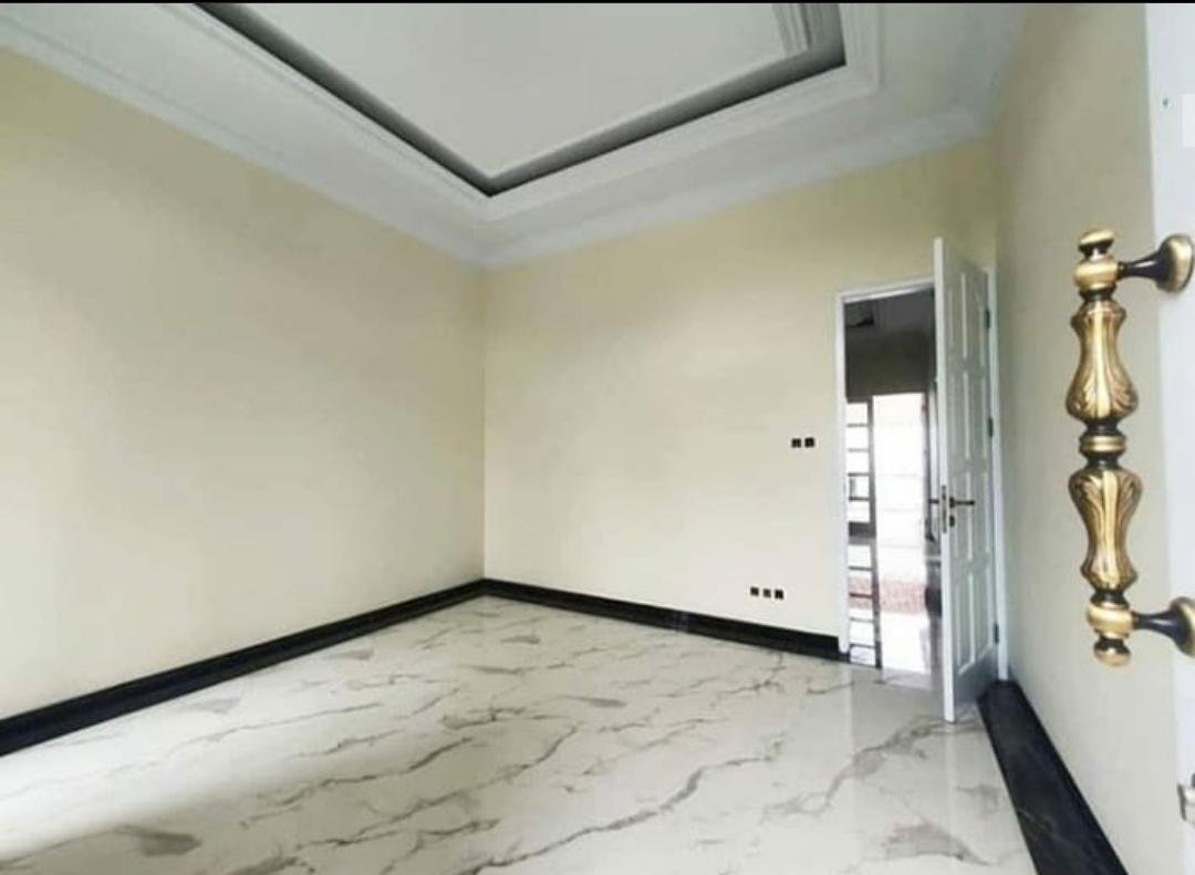 Dijual Rumah Dengan Kolam Renang di Komplek Kav DKI Jagakarsa Jakarta Selatan - 9