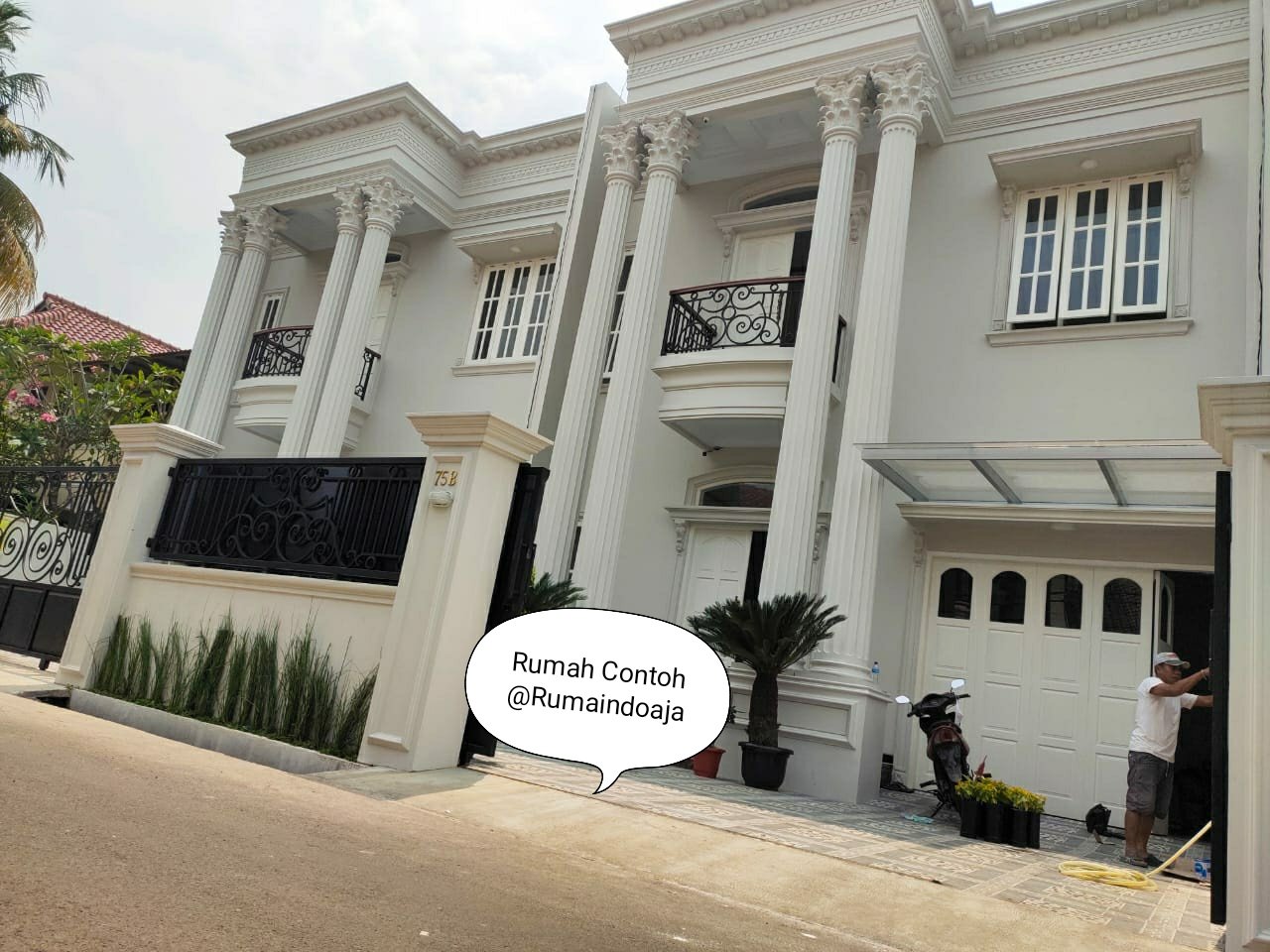 Dijual Rumah Dengan Kolam Renang di Komplek Kav DKI Jagakarsa Jakarta Selatan - 2