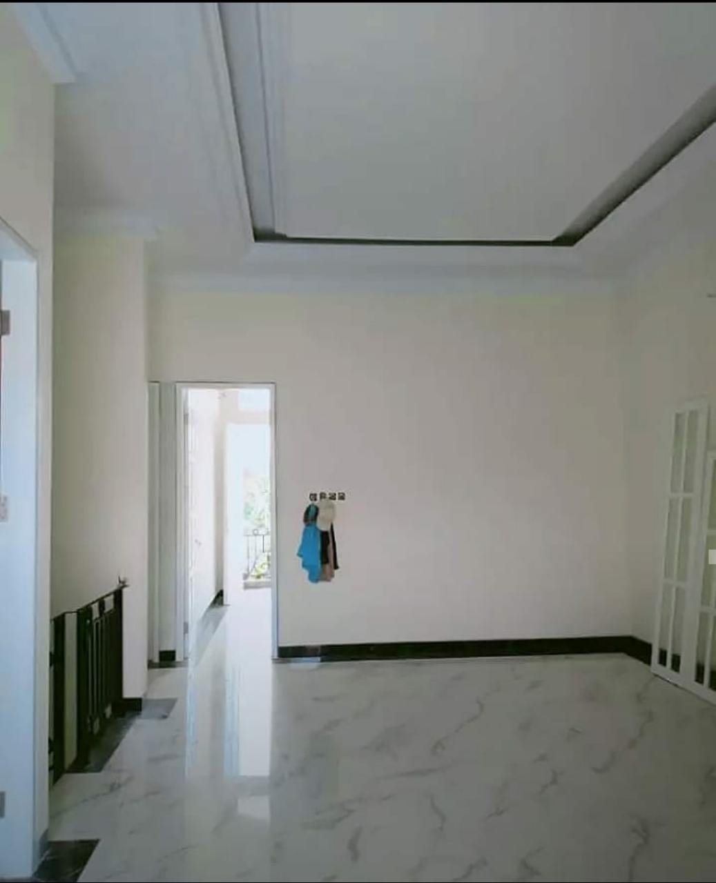 Dijual Rumah Dengan Kolam Renang di Komplek Kav DKI Jagakarsa Jakarta Selatan - 10