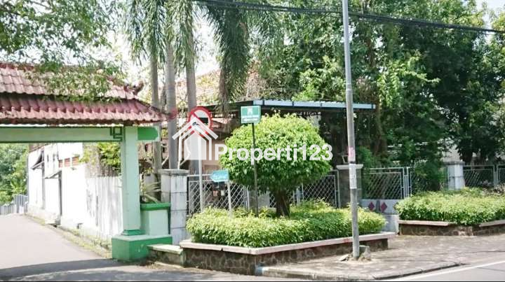 Rumah Dijual di Ngawi Jawa Timur Dekat Alun-Alun Ngawi, RS Widodo Ngawi, RSUD dr. Soeroto, Pasar Besar Ngawi, Kantor Bupati Ngawi - 1
