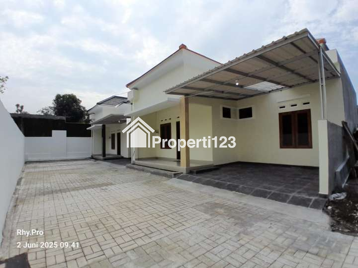 Rumah Siap Huni di Jl Kaliurang KM 9 - 2