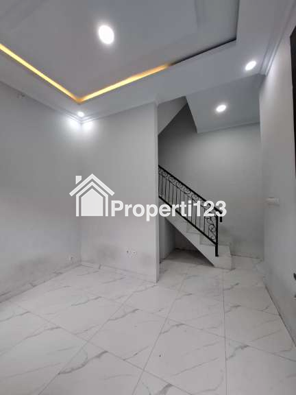 Rumah second terawat di Poin Mas Rangkapan Jaya Depok - 10
