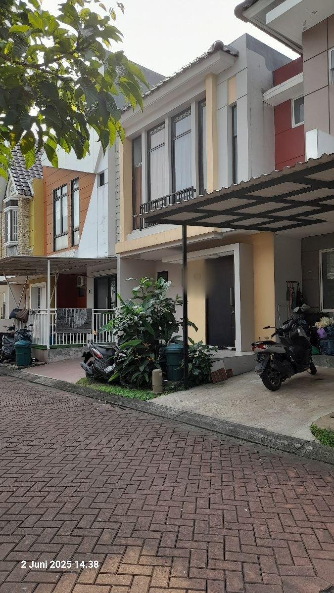 Dijual rumah 2lt cluster Malibu Village Gading Serpong Tangerang - 5