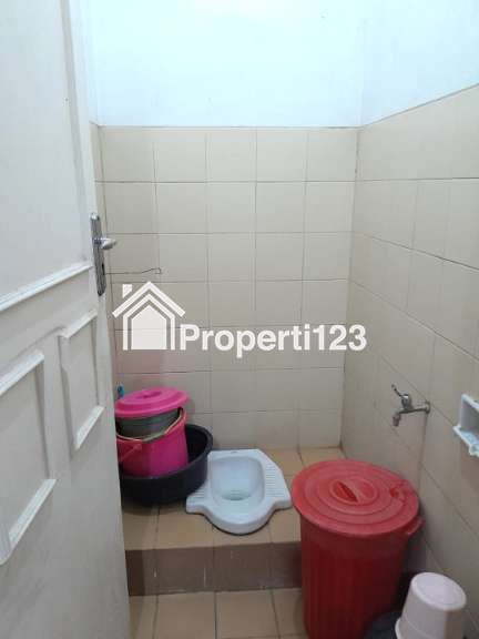 Rumah Semi Furnished Cluster Boulevard Hijau Harapan Indah Bekasi - 12
