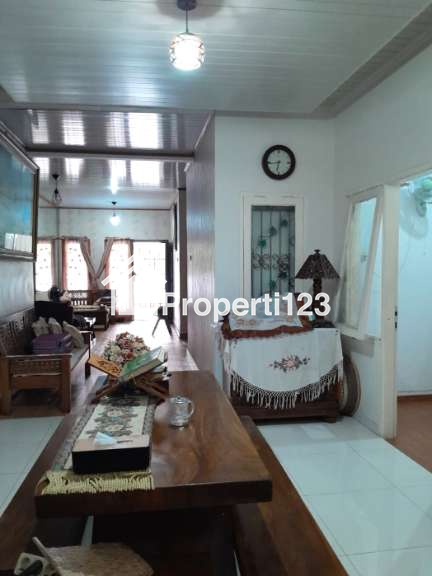Rumah Semi Furnished Cluster Boulevard Hijau Harapan Indah Bekasi - 6