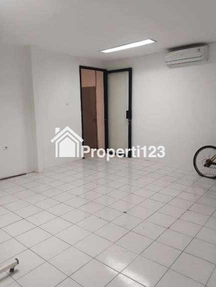 Disewakan Rukan dekat Mini Market di Menteng Dalam - 3