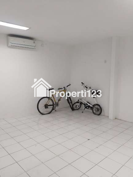 Disewakan Rukan dekat Mini Market di Menteng Dalam - 4