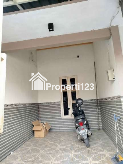 Dijual Rumah Siap Huni Lokasi Strategis di Simo Margorejo Petemon Surabaya - 4
