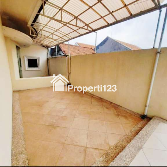 Dijual / Disewakan Rumah Full Renovasi Lokasi Tenggilis Surabaya - 3