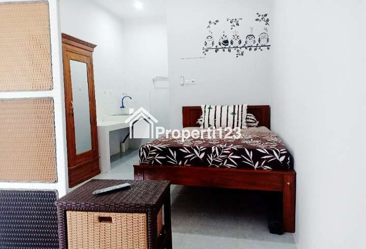 Premium Kost Carport Depan Kamar - 1