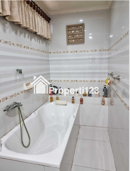 Dijual rumah komplek di  Taman Kyoto Lippo Karawaci  Binong, Curug, Kabupaten Tangerang - 7