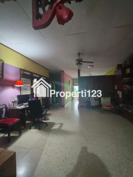 Rumah 2 Lantai Lokasi Premium  Area S Parman Jakarta Barat - 6