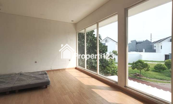 Rumah View Langsung Ke Danau Cluster Lavesh Harapan Indah Bekasi - 8