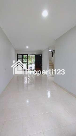 Rumah siap huni lokasi strategis di Delatinos BSD - 6