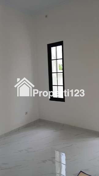 Rumah mewah American Classic 3 lantai di Mampang Indah 2 Depok - 9