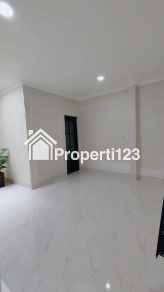 Rumah baru lokasi strategis di Griyaloka BSD Tangsel - 6