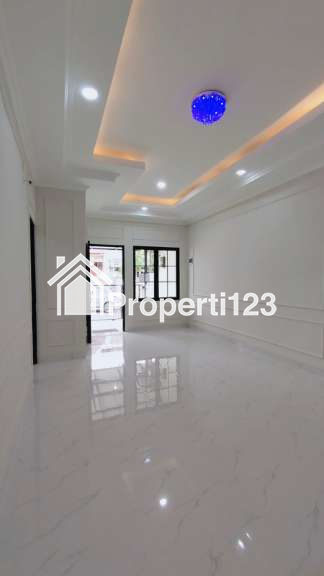 Rumah baru lokasi strategis di Griyaloka BSD Tangsel - 5